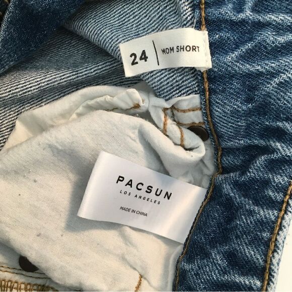 PacSun Mom Distressed Ombre Denim Shorts - Size 24. Mid-high rise - Picture 3 of 10